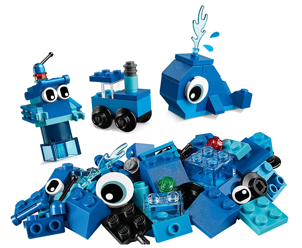 LEGO 11006 Classic Blaues Kreativ-Set, kreatives Spielzeug ab 4 Jahren mit Spielzeug-Wal, Zug, Roboter, Geschenk für Kinder Steine-Box mit Bausteinen